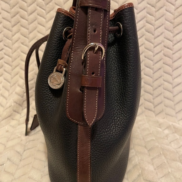 Dooney and Bourke Y171 Drawstring bag - Picture 4 of 13